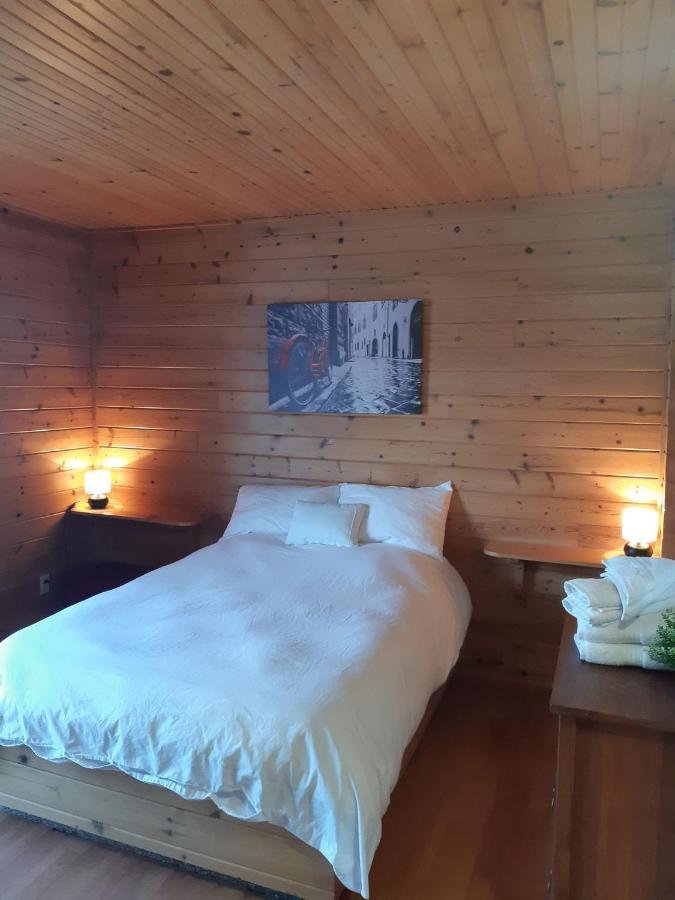 Auberge Ma Maison Sainte-Melanie Exteriér fotografie